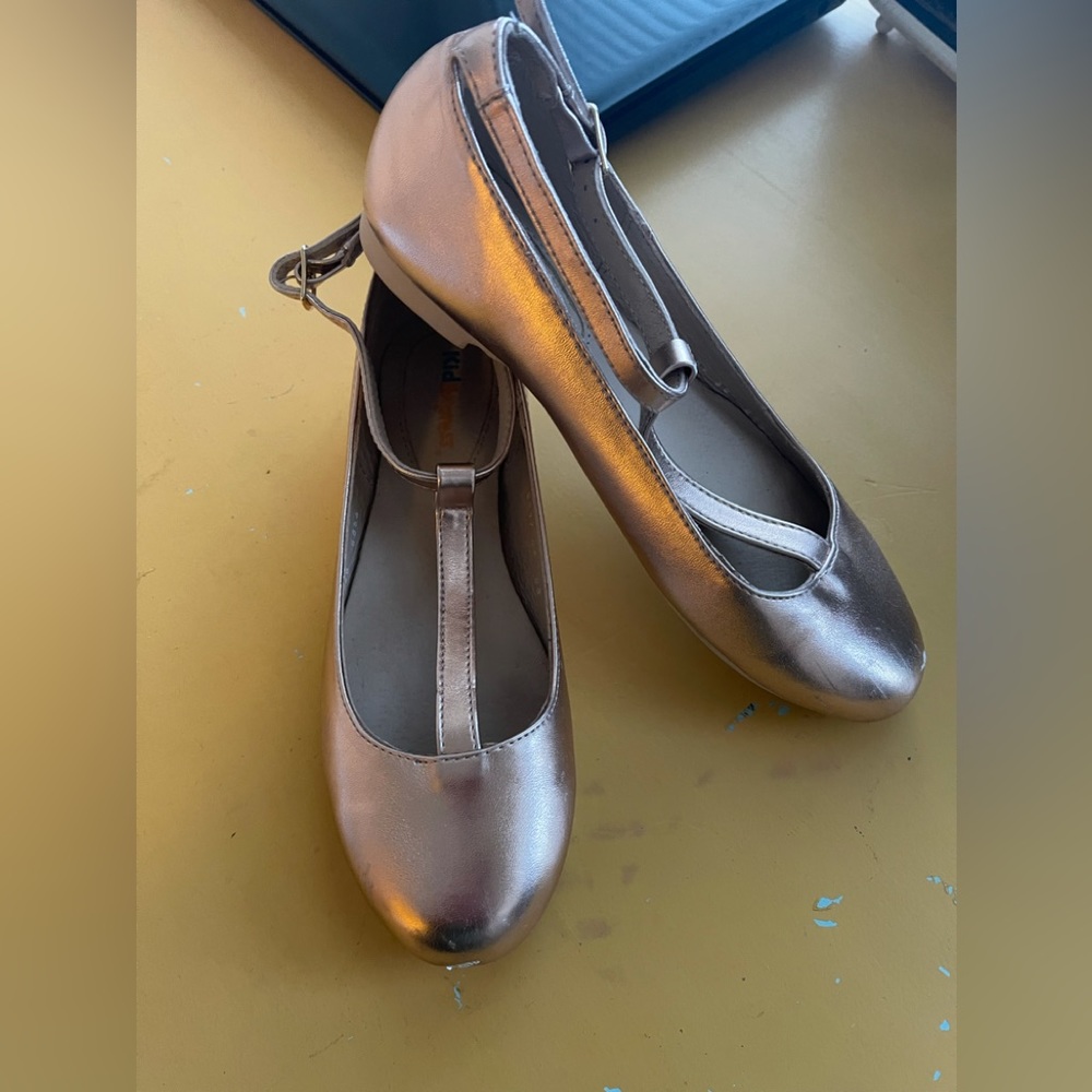 Rose gold flats